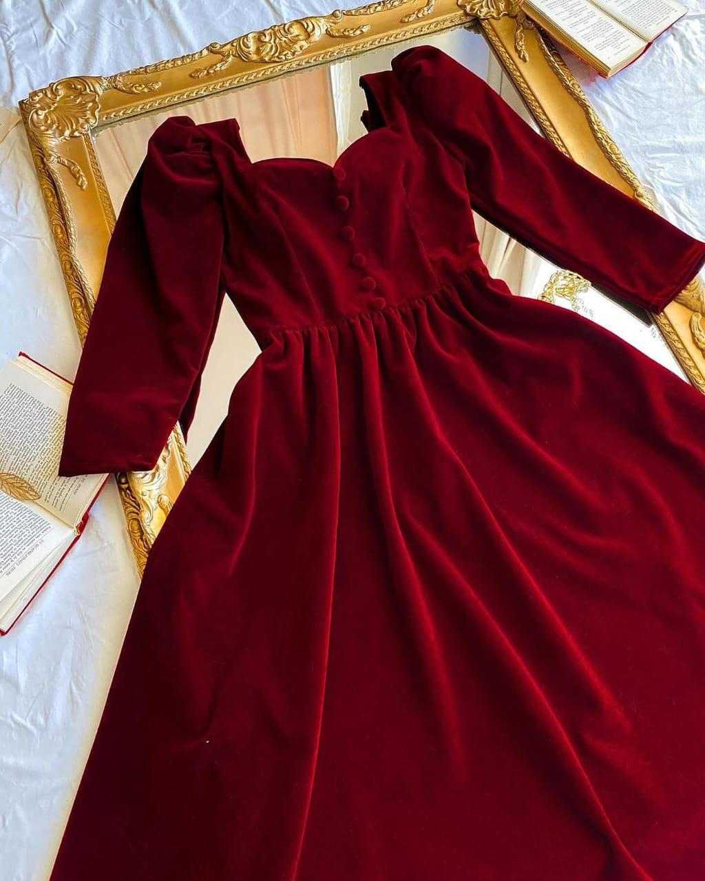 Winter Velvet Dress for Women – Warm & Stylish Formal Outfit