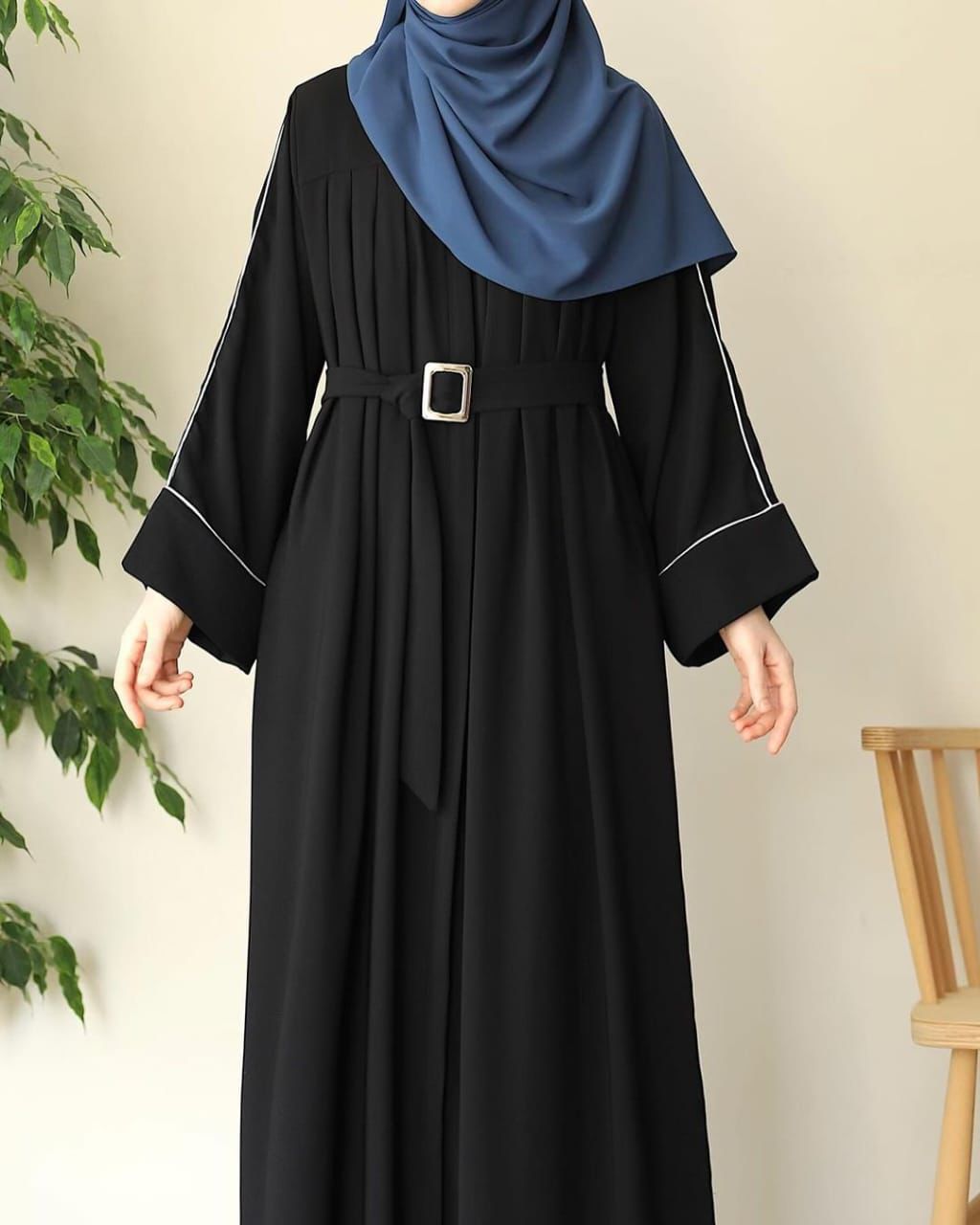 Serva Unique Abaya design by Wearkurtis.