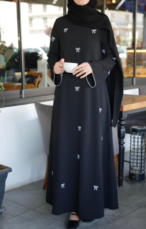 New White Bow Embroidered Abaya with stoller