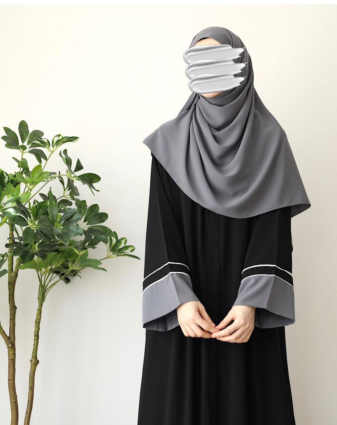 Decent Unique Abaya design by Wearkurtis.