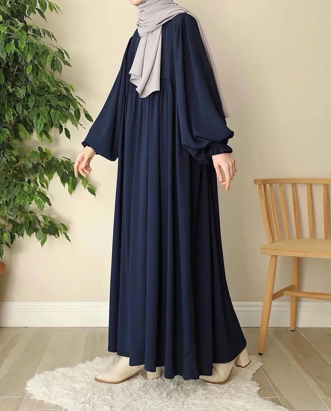 Arabic Navy Blue Luxe Abaya with Stoller WEARKURTIS Arabic Navy Blue Luxe Abaya with Stoller WEARKURTIS
