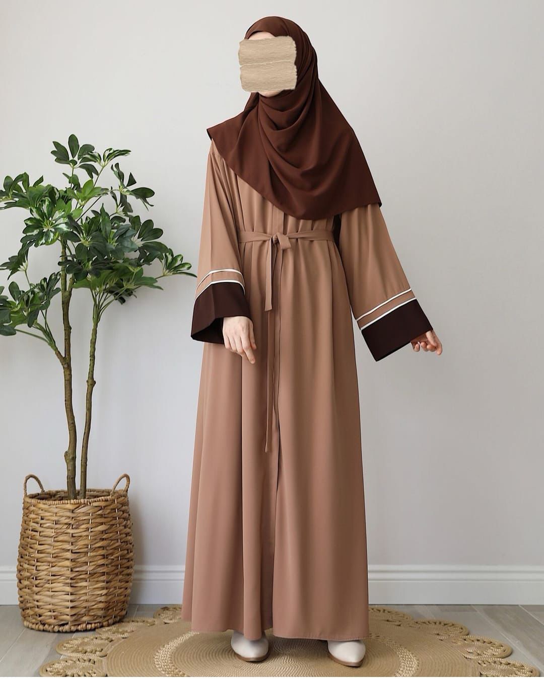 Crown Unique Abaya design by Wearkurtis.