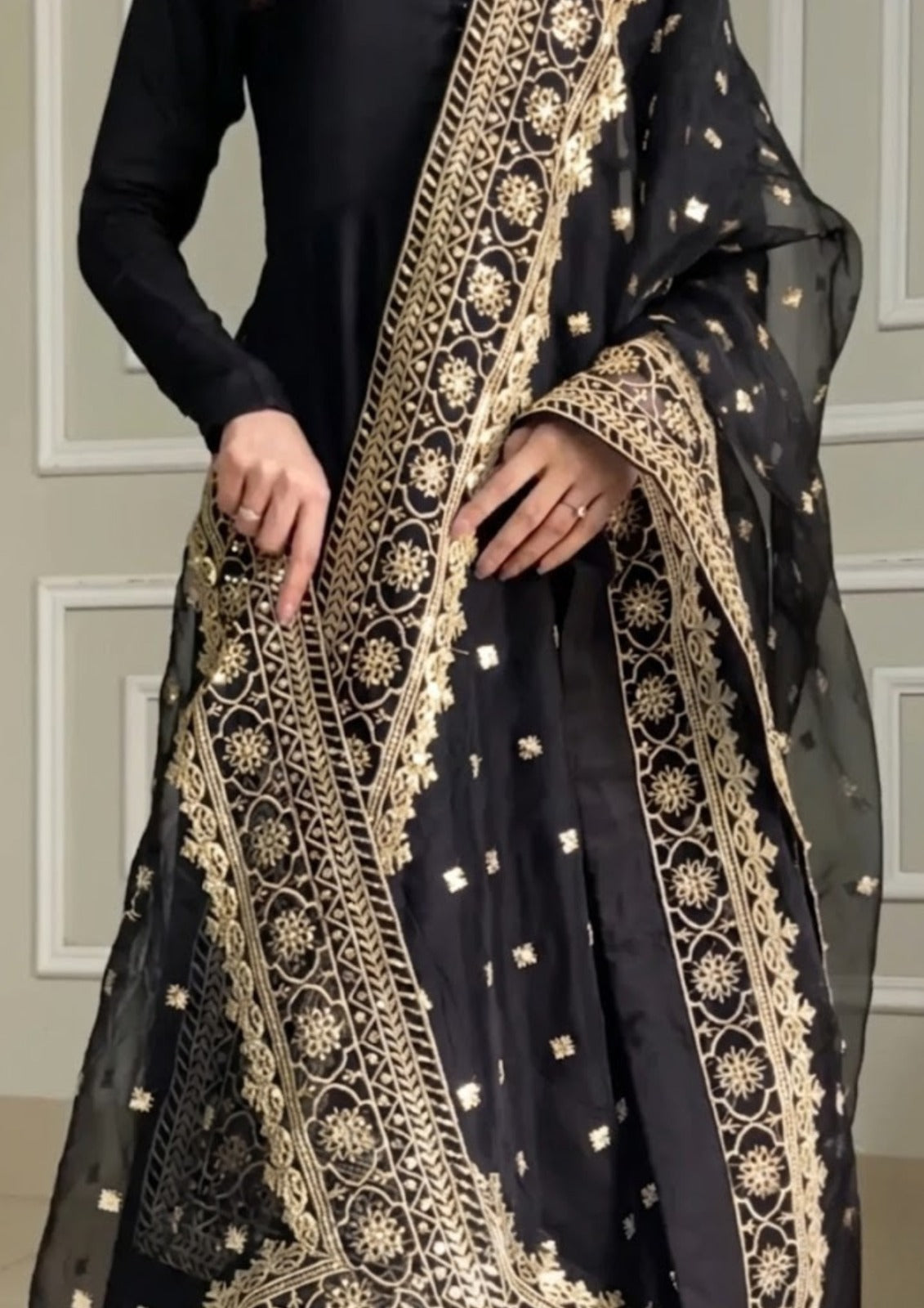 Mehr-e-Noor 3 Piece Suit by WearKurtis
